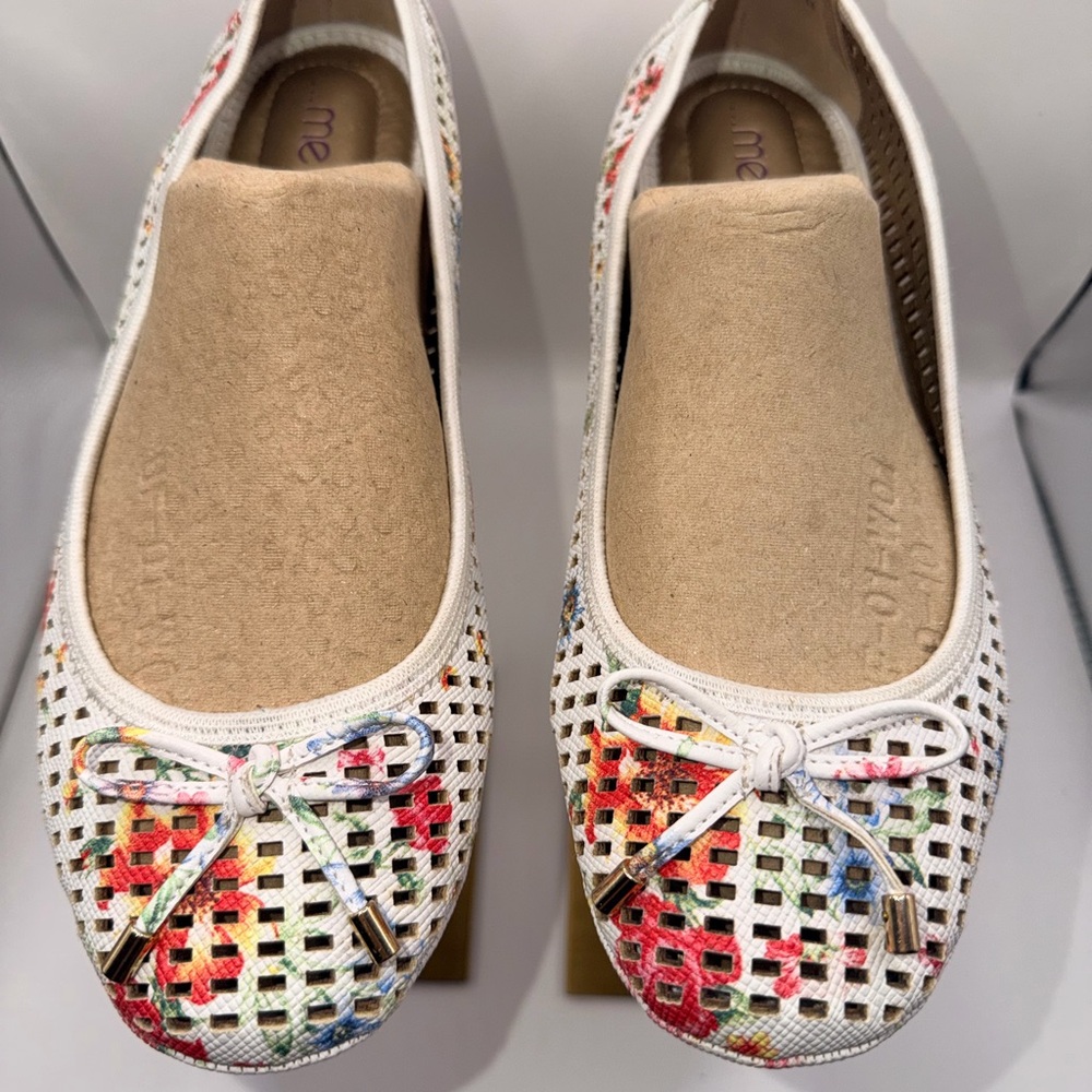 me too White Floral Perforated Ballet Flats